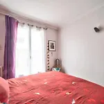 Appartement Spacieux Avec Balcon / Batignolles