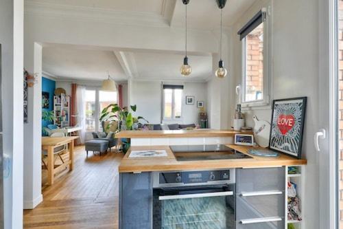Spacieux Avec Balcon / Batignolles Parigi